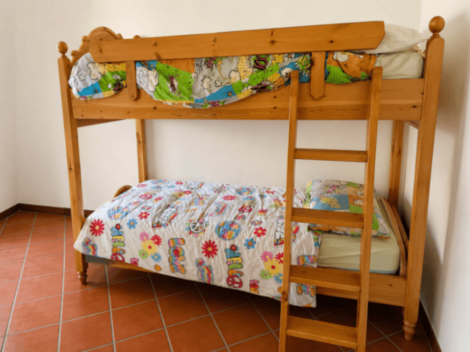 Letto a castello in larice - Foto 1